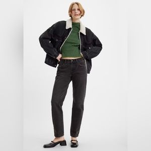 Levi’s Middy Straight